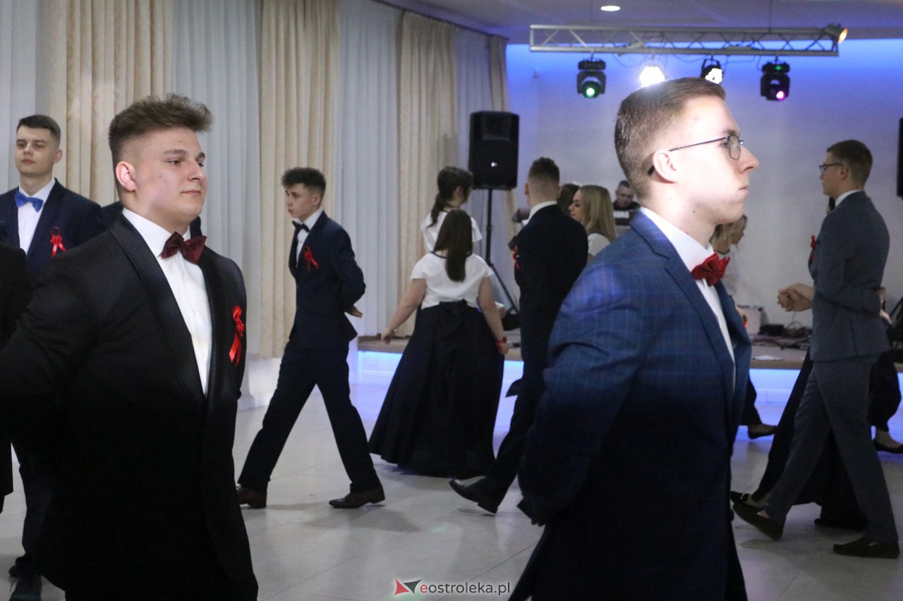 Studniówka II SLO w Ostrołęce [11.02.2023] - zdjęcie #57 - eOstroleka.pl