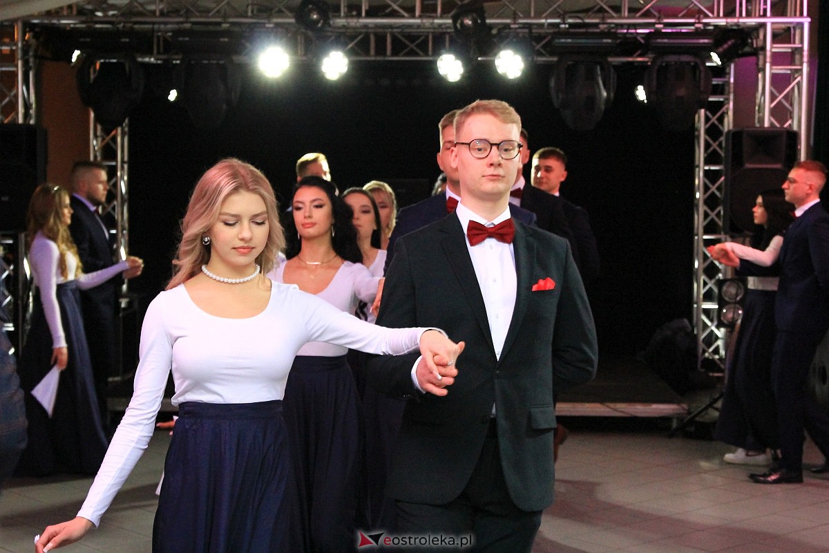 Studniówka 2023 w ZSZ nr 2 w Ostrołęce [11.02.2023] - zdjęcie #196 - eOstroleka.pl