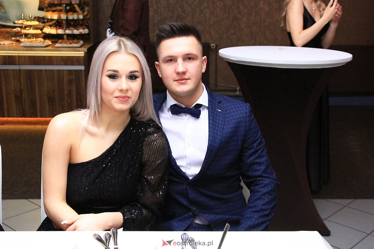 Studniówka 2023 w ZSZ nr 2 w Ostrołęce [11.02.2023] - zdjęcie #151 - eOstroleka.pl