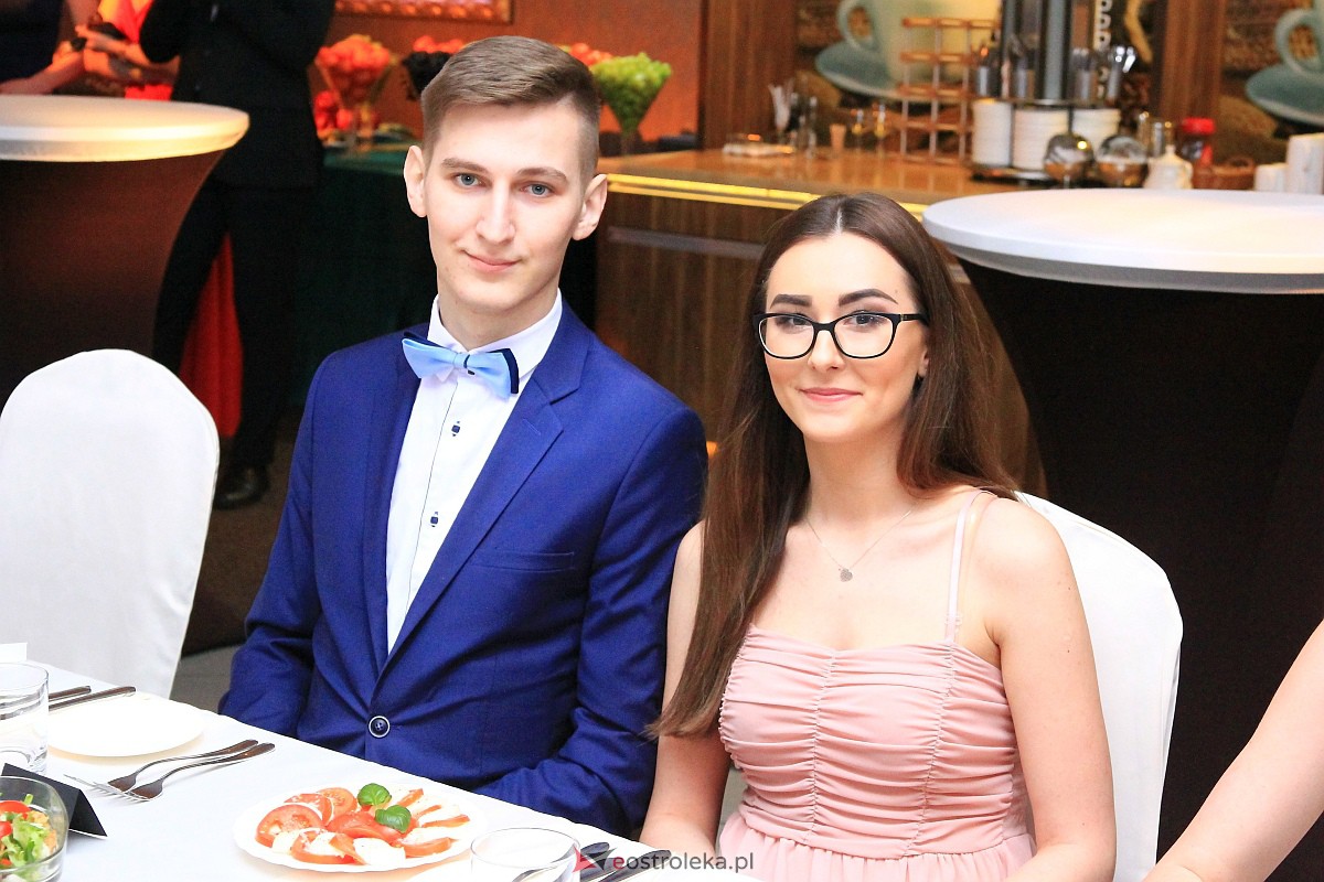 Studniówka 2023 w ZSZ nr 2 w Ostrołęce [11.02.2023] - zdjęcie #147 - eOstroleka.pl