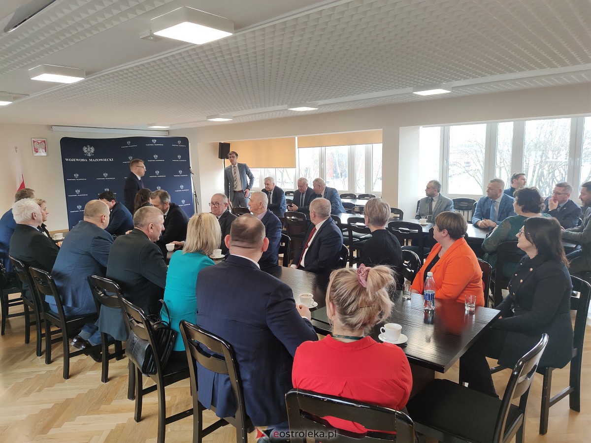 Wręczenie dotacji z Rządowego Funduszu Rozwoju Dróg [13.02.2023] - zdjęcie #37 - eOstroleka.pl
