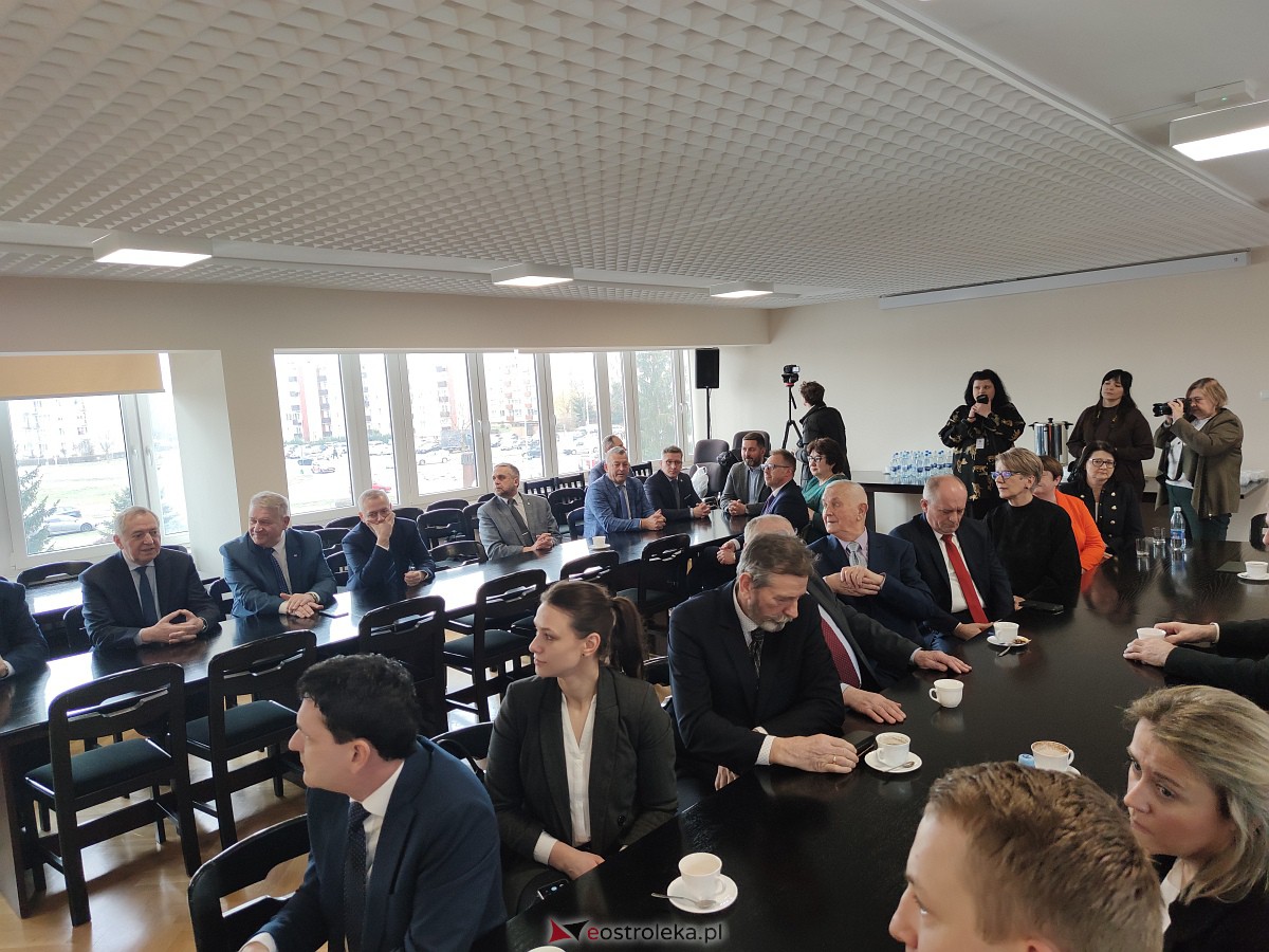 Wręczenie dotacji z Rządowego Funduszu Rozwoju Dróg [13.02.2023] - zdjęcie #31 - eOstroleka.pl