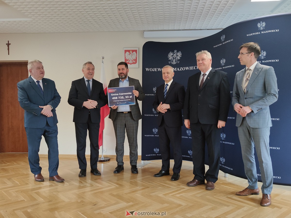 Wręczenie dotacji z Rządowego Funduszu Rozwoju Dróg [13.02.2023] - zdjęcie #13 - eOstroleka.pl