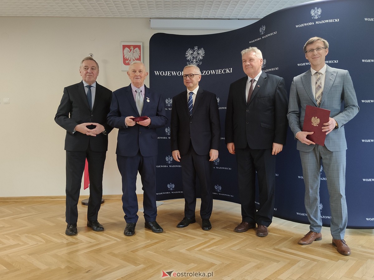 Wręczenie odznak za zasługi dla rolnictwa [13.02.2023] - zdjęcie #8 - eOstroleka.pl