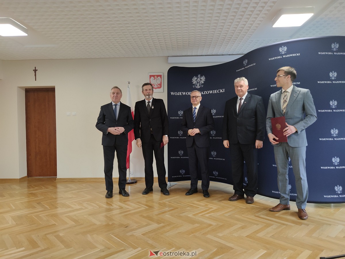 Wręczenie odznak za zasługi dla rolnictwa [13.02.2023] - zdjęcie #6 - eOstroleka.pl
