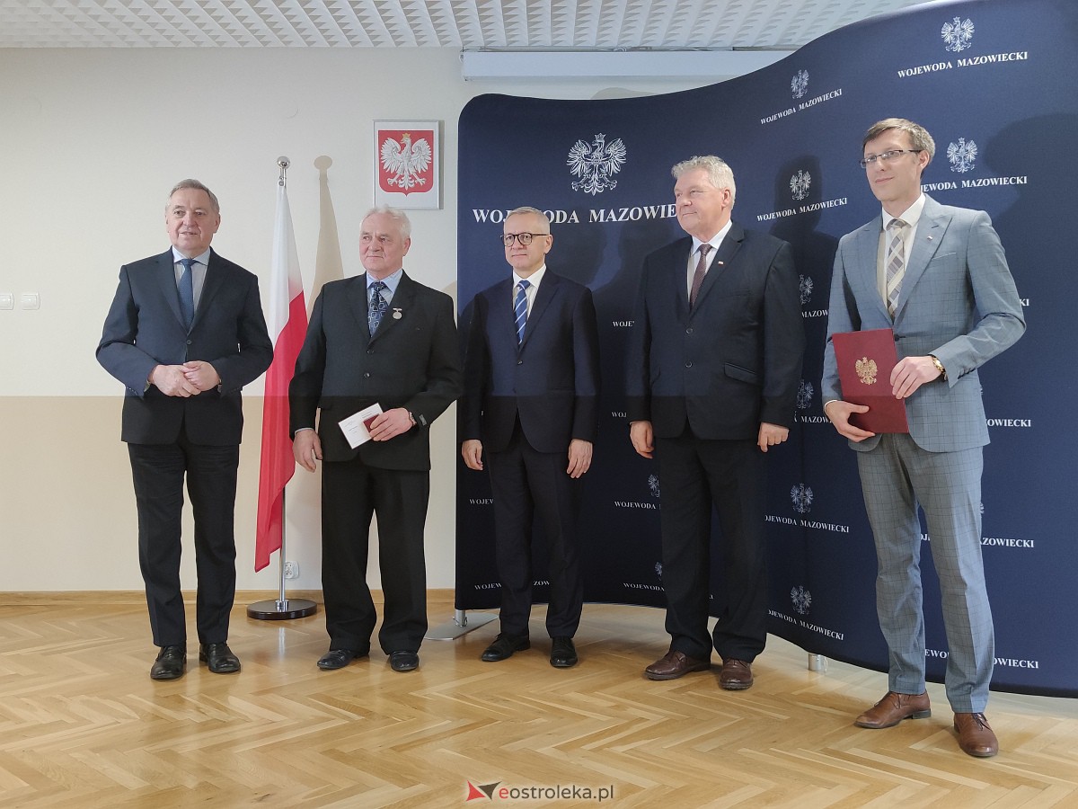 Wręczenie odznak za zasługi dla rolnictwa [13.02.2023] - zdjęcie #3 - eOstroleka.pl