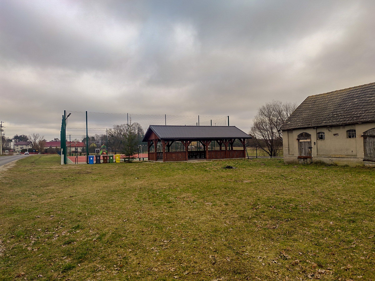 Plac wiejski w Olszewce [14.02.2023] - zdjęcie #1 - eOstroleka.pl