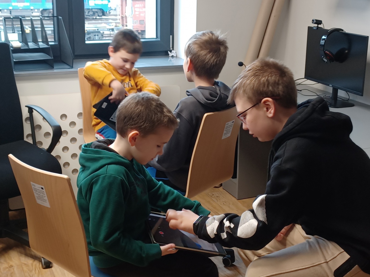 Ferie w Multicentrum. Nauka przez sztukę i zabawę [15.02.2023] - zdjęcie #19 - eOstroleka.pl