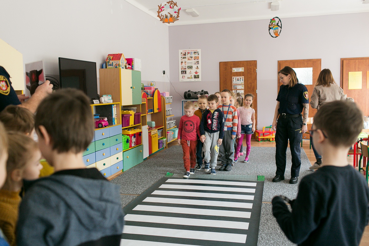 Straż Miejska w ostrołęckich przedszkolach - zdjęcie #12 - eOstroleka.pl