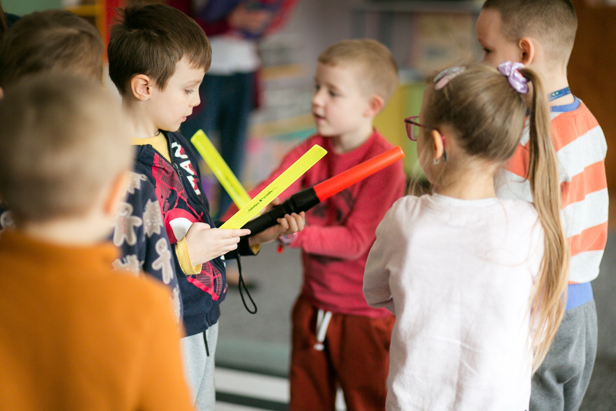 Straż Miejska w ostrołęckich przedszkolach - zdjęcie #1 - eOstroleka.pl