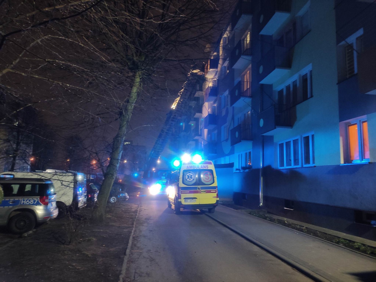 Interwencja służb przy ul. Celulozowej [15.02.2023] - zdjęcie #3 - eOstroleka.pl
