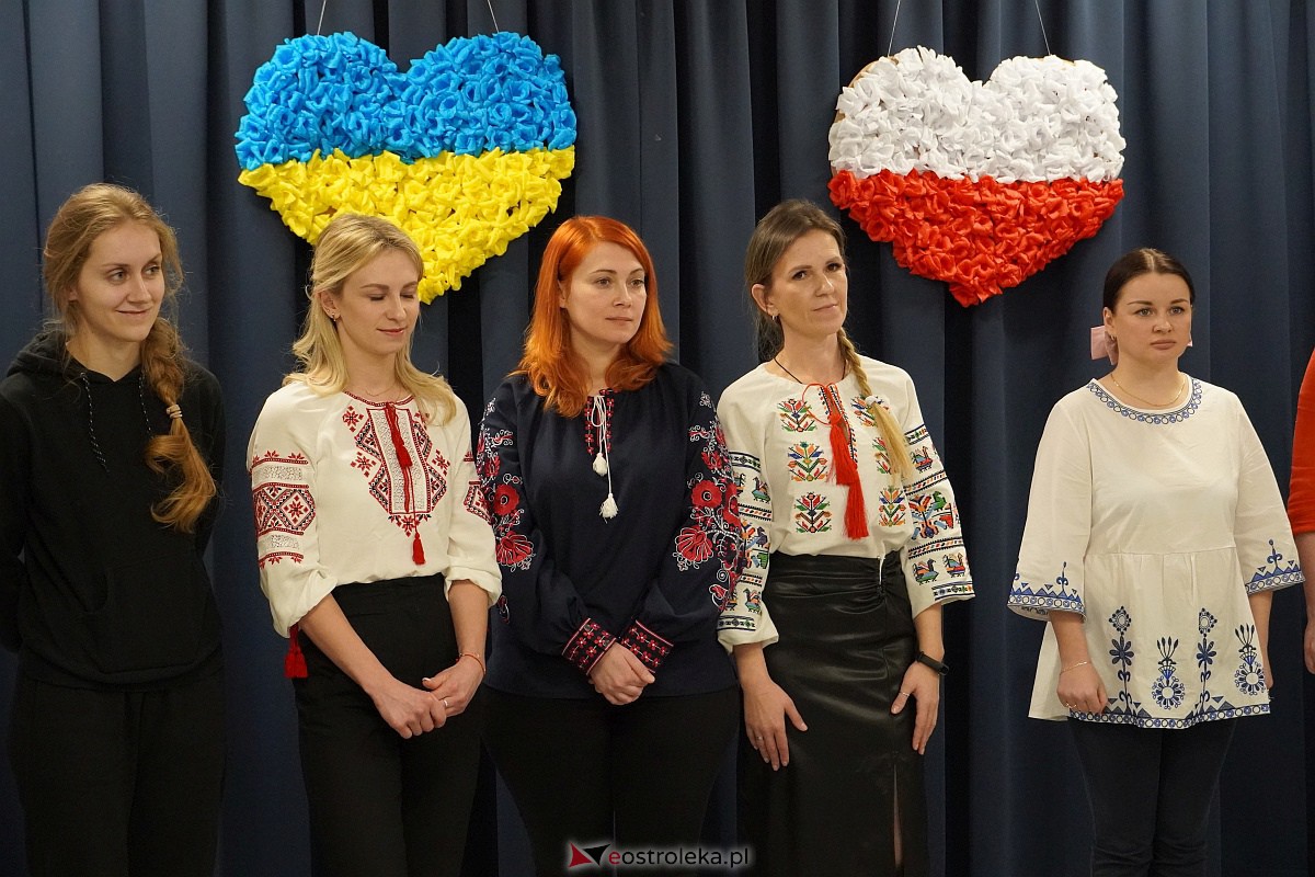 Jarmark Charytatywny w Olszewie-Borkach - Pomoc dla Ukraińskich Żołnierzy [26.02.2023] - zdjęcie #38 - eOstroleka.pl