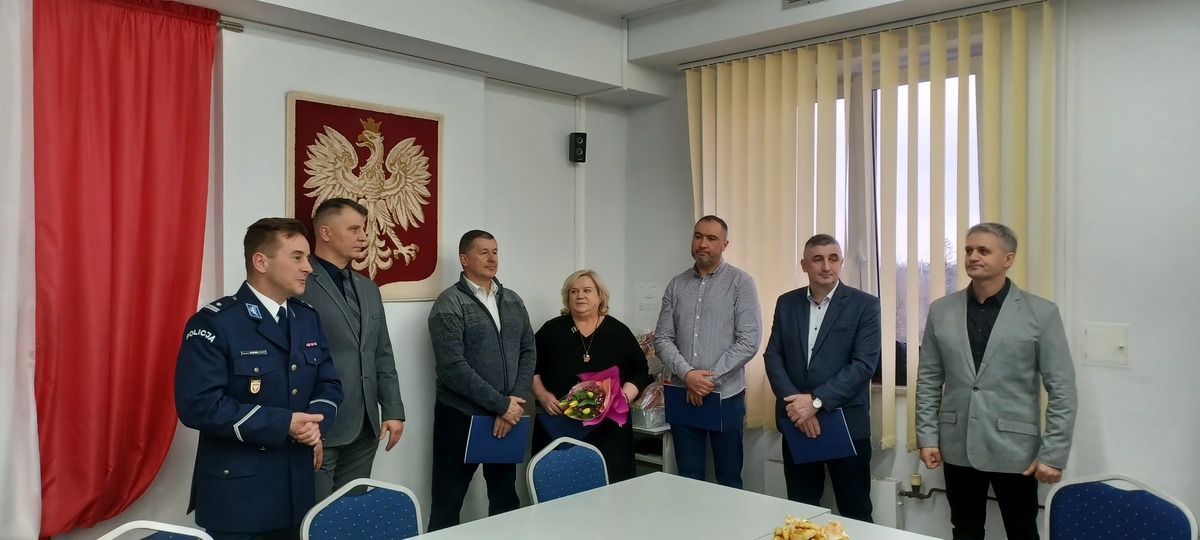 Grupa policjantów z Wyszkowa odeszła na emeryturę [27.02.2023] - zdjęcie #3 - eOstroleka.pl