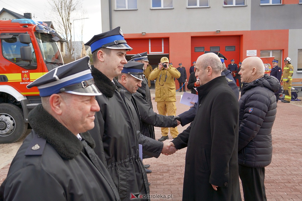 Przekazanie sprzętu jednostkom OSP z regionu ostrołęckiego z udziałem wicepremiera Henryka Kowalczyka [27.02.2023] - zdjęcie #19 - eOstroleka.pl