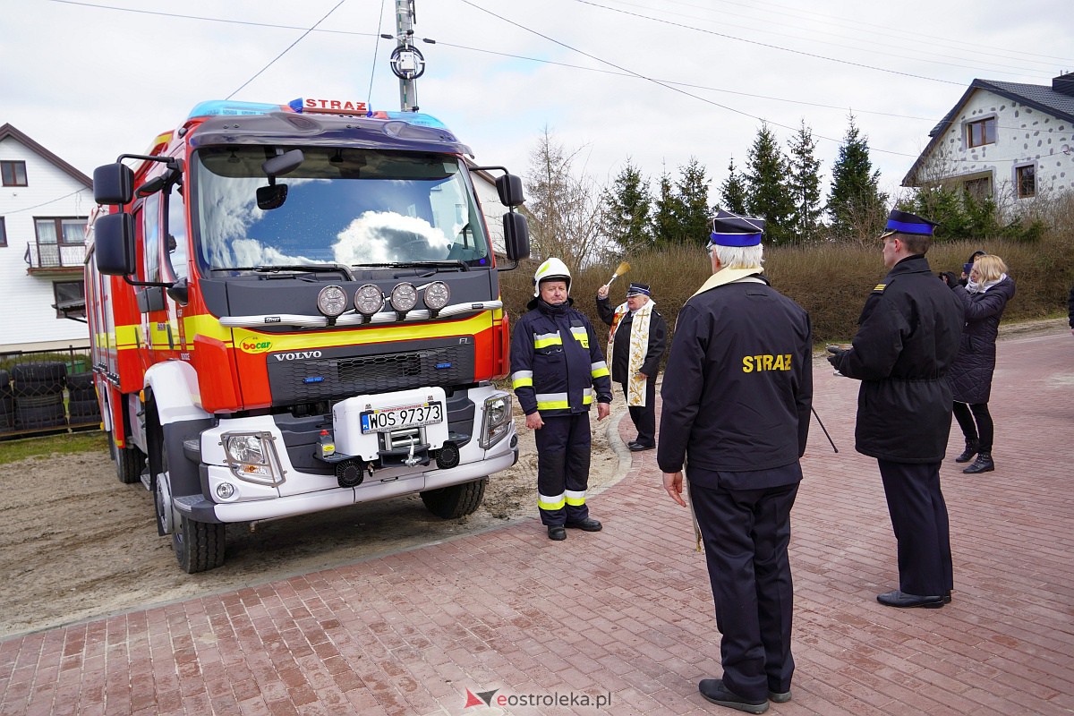 Przekazanie sprzętu jednostkom OSP z regionu ostrołęckiego z udziałem wicepremiera Henryka Kowalczyka [27.02.2023] - zdjęcie #12 - eOstroleka.pl