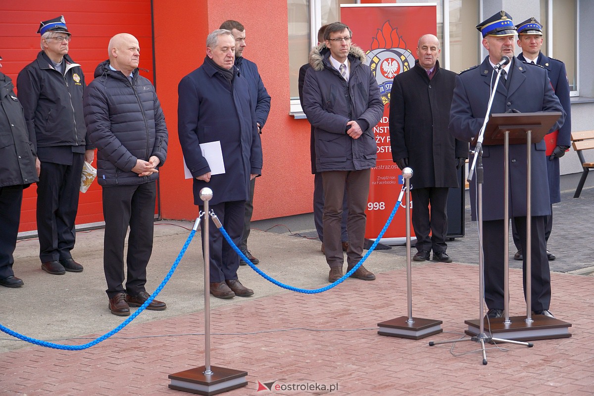 Przekazanie sprzętu jednostkom OSP z regionu ostrołęckiego z udziałem wicepremiera Henryka Kowalczyka [27.02.2023] - zdjęcie #7 - eOstroleka.pl
