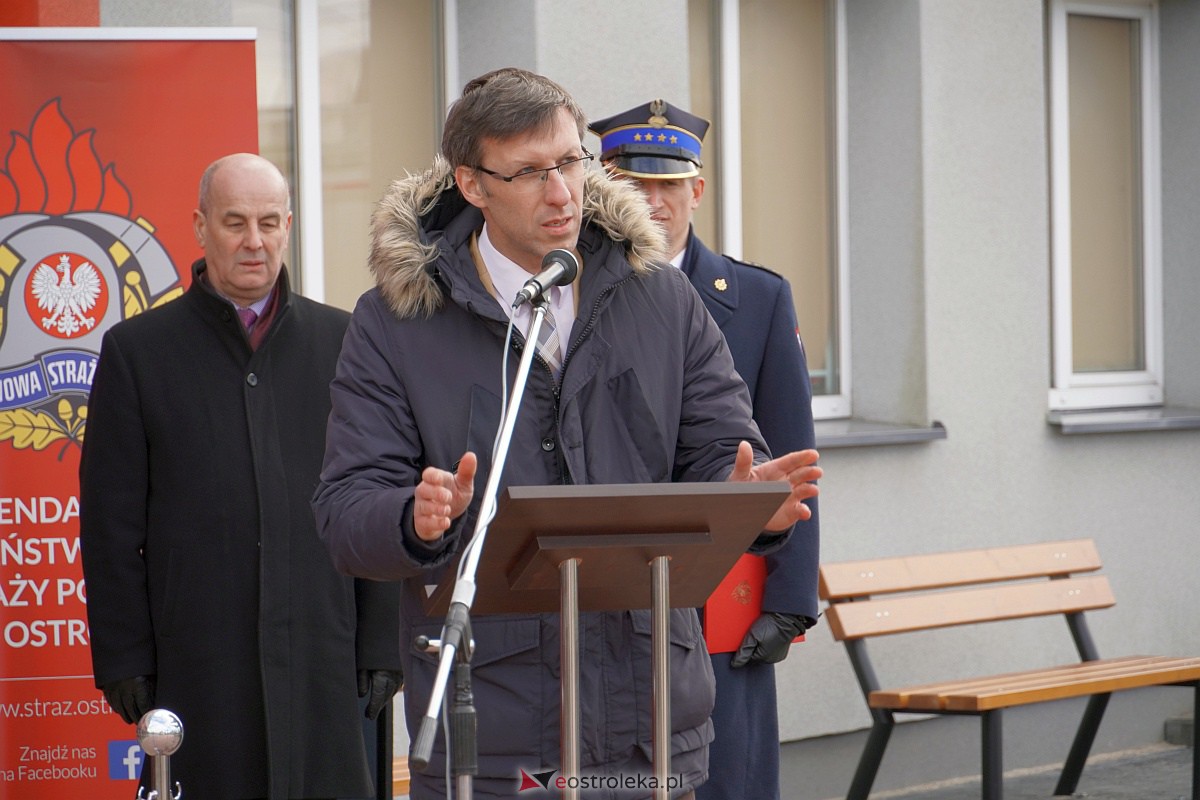 Przekazanie sprzętu jednostkom OSP z regionu ostrołęckiego z udziałem wicepremiera Henryka Kowalczyka [27.02.2023] - zdjęcie #6 - eOstroleka.pl