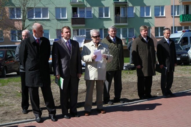 Rondo Holgera Hjelma 19-04-2011 - zdjęcie #28 - eOstroleka.pl
