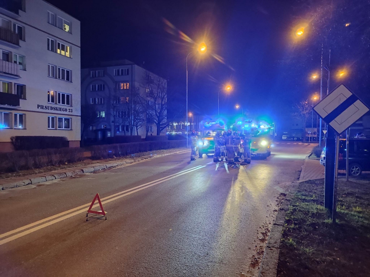 Kraksa na Piłsudskiego. [28.01.2023] - zdjęcie #3 - eOstroleka.pl