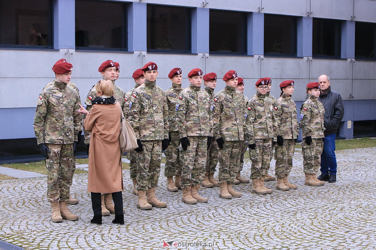Narodowy Dzień Pamięci Żołnierzy Wyklętych w Ostrołęce [01.03.2023] - zdjęcie #2 - eOstroleka.pl