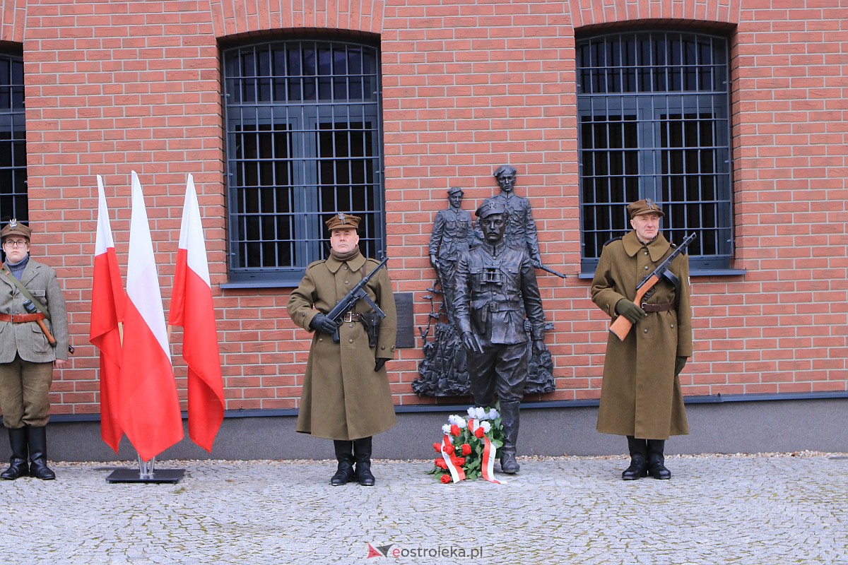 Narodowy Dzień Pamięci Żołnierzy Wyklętych w Ostrołęce [01.03.2023] - zdjęcie #33 - eOstroleka.pl