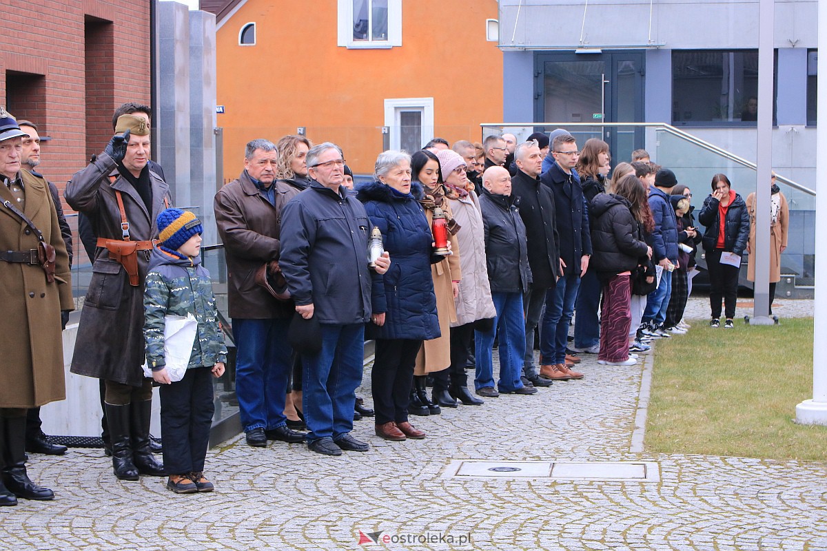 Narodowy Dzień Pamięci Żołnierzy Wyklętych w Ostrołęce [01.03.2023] - zdjęcie #37 - eOstroleka.pl