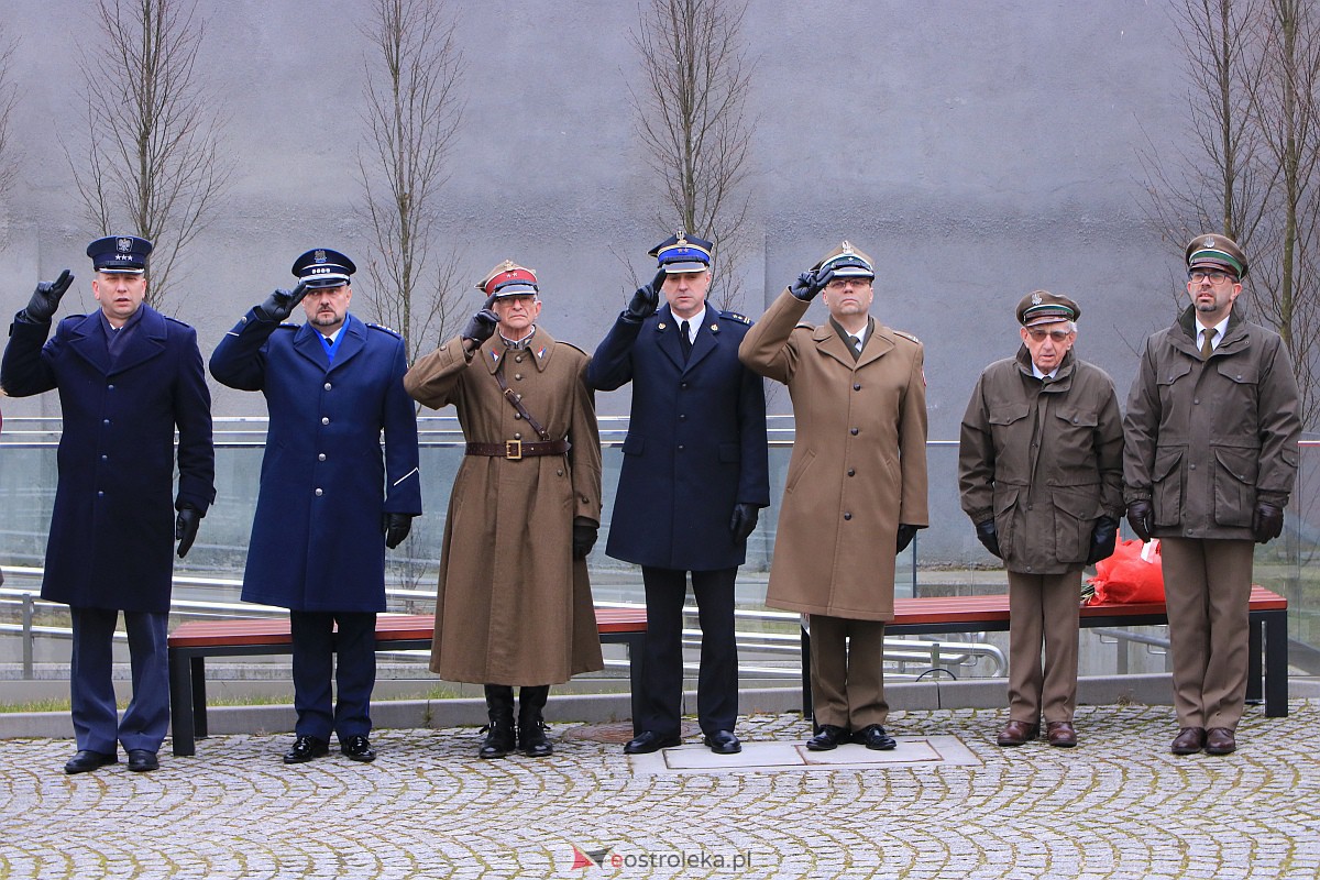 Narodowy Dzień Pamięci Żołnierzy Wyklętych w Ostrołęce [01.03.2023] - zdjęcie #39 - eOstroleka.pl