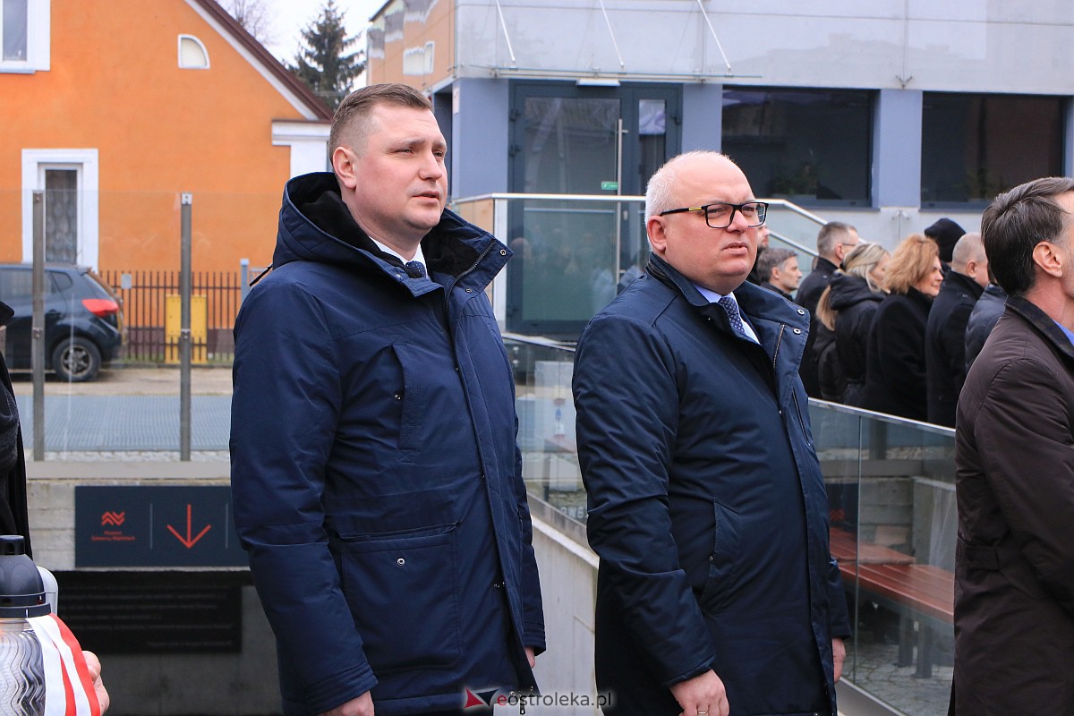 Narodowy Dzień Pamięci Żołnierzy Wyklętych w Ostrołęce [01.03.2023] - zdjęcie #45 - eOstroleka.pl