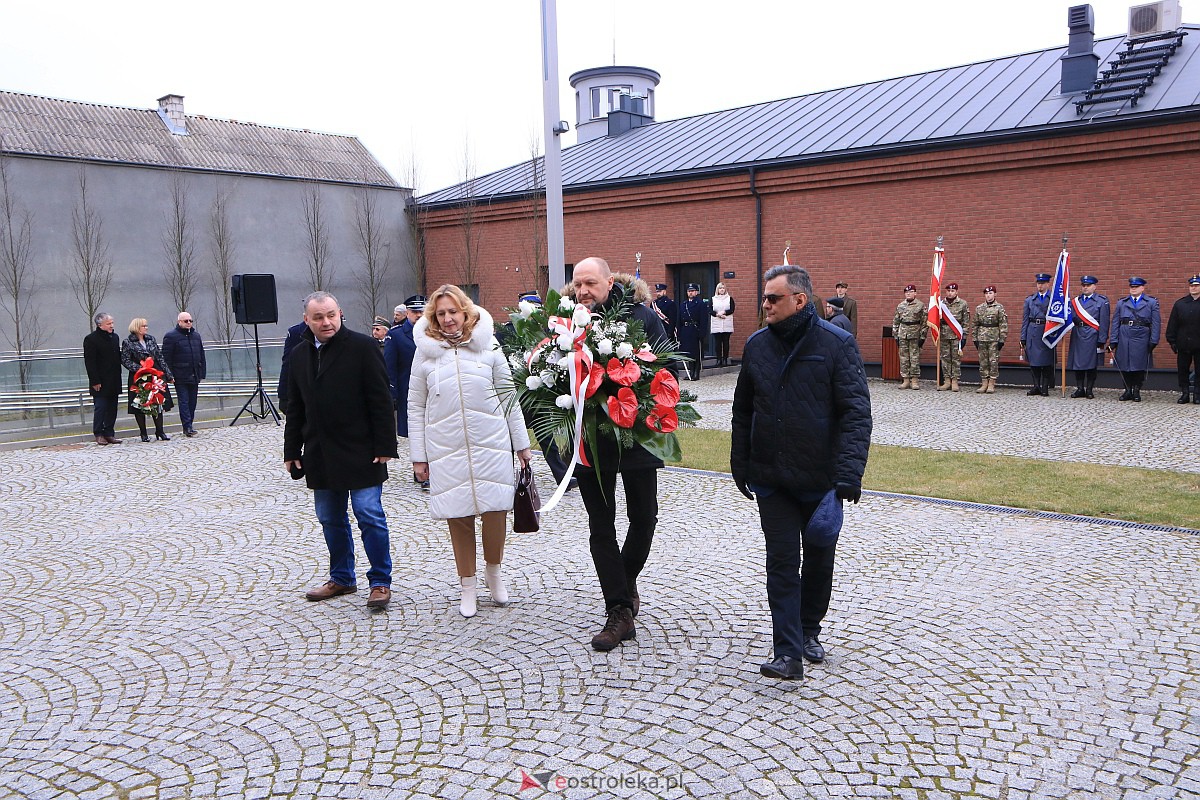 Narodowy Dzień Pamięci Żołnierzy Wyklętych w Ostrołęce [01.03.2023] - zdjęcie #38 - eOstroleka.pl