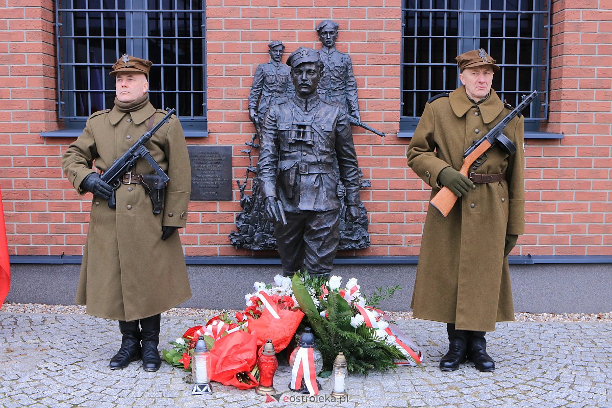 Narodowy Dzień Pamięci Żołnierzy Wyklętych w Ostrołęce [01.03.2023] - zdjęcie #55 - eOstroleka.pl