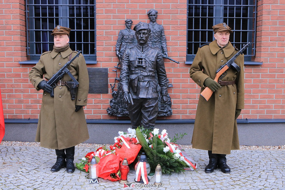 Narodowy Dzień Pamięci Żołnierzy Wyklętych w Ostrołęce [01.03.2023] - zdjęcie #36 - eOstroleka.pl