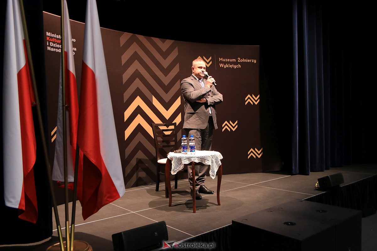Narodowy Dzień Pamięci Żołnierzy Wyklętych w Ostrołęce [01.03.2023] - zdjęcie #15 - eOstroleka.pl