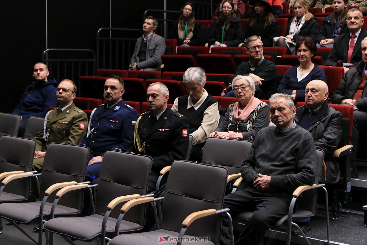 Narodowy Dzień Pamięci Żołnierzy Wyklętych w Ostrołęce [01.03.2023] - zdjęcie #6 - eOstroleka.pl