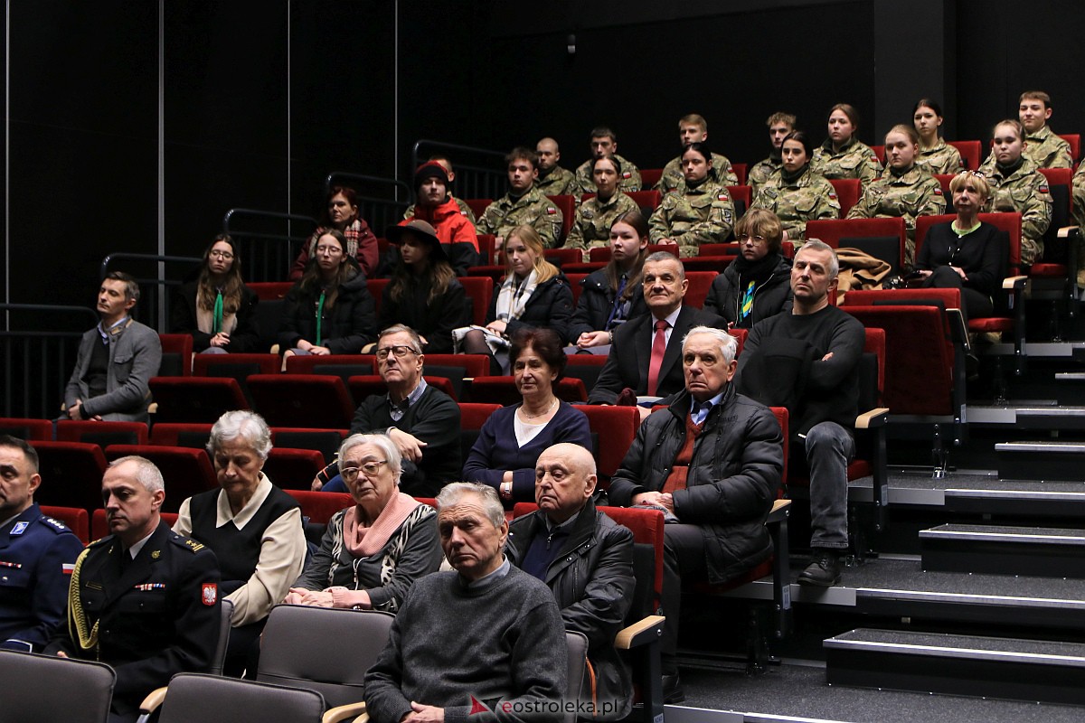Narodowy Dzień Pamięci Żołnierzy Wyklętych w Ostrołęce [01.03.2023] - zdjęcie #5 - eOstroleka.pl