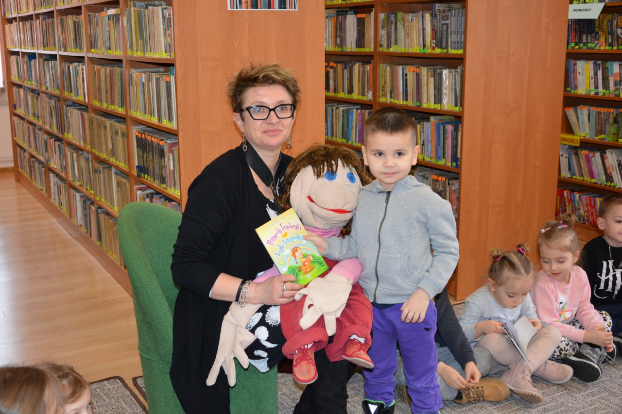 Joanna Brodowska spotkała się z dziećmi w Łęgu Przedmiejskim i Lelisie - zdjęcie #26 - eOstroleka.pl