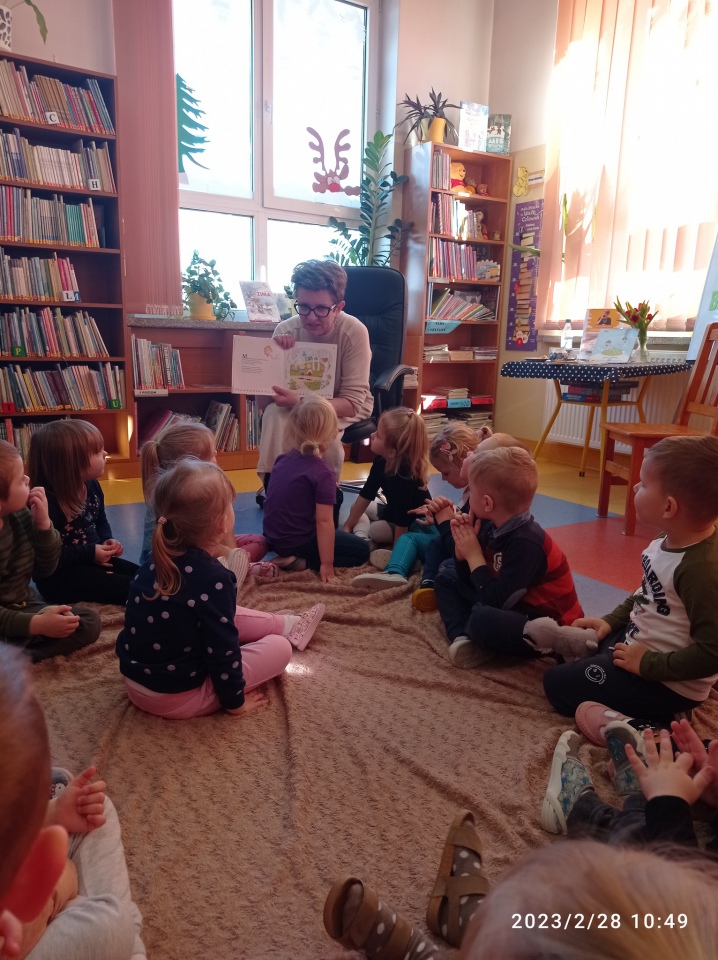 Joanna Brodowska spotkała się z dziećmi w Łęgu Przedmiejskim i Lelisie - zdjęcie #24 - eOstroleka.pl