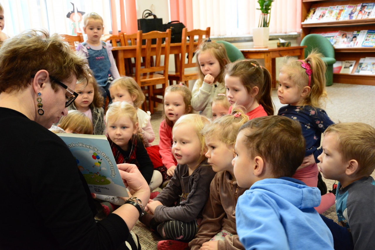 Joanna Brodowska spotkała się z dziećmi w Łęgu Przedmiejskim i Lelisie - zdjęcie #57 - eOstroleka.pl