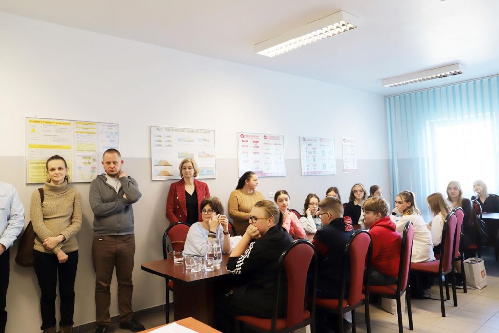 Młodzież Zapobiega Pożarom. Eliminacje miejskie Ogólnopolskiego Turnieju Wiedzy Pożarniczej - zdjęcie #4 - eOstroleka.pl
