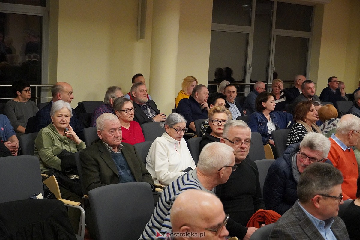 #3konkrety - spotkanie posłankami KO Kamilą Gasiuk-Pihowicz, Marzeną Okła-Drewnowicz i Izabelą Leszczyna [2.03.2023] - zdjęcie #42 - eOstroleka.pl