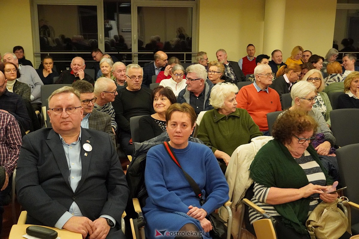 #3konkrety - spotkanie posłankami KO Kamilą Gasiuk-Pihowicz, Marzeną Okła-Drewnowicz i Izabelą Leszczyna [2.03.2023] - zdjęcie #39 - eOstroleka.pl