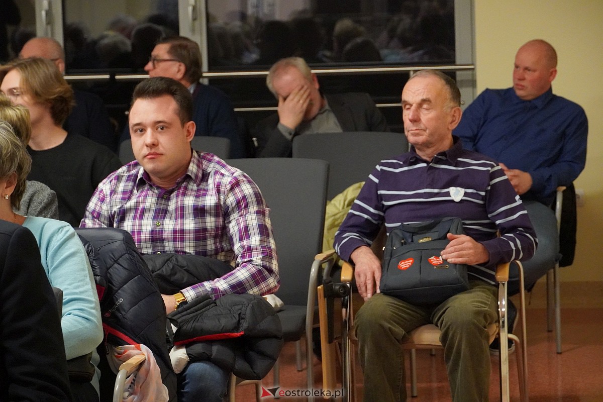 #3konkrety - spotkanie posłankami KO Kamilą Gasiuk-Pihowicz, Marzeną Okła-Drewnowicz i Izabelą Leszczyna [2.03.2023] - zdjęcie #36 - eOstroleka.pl