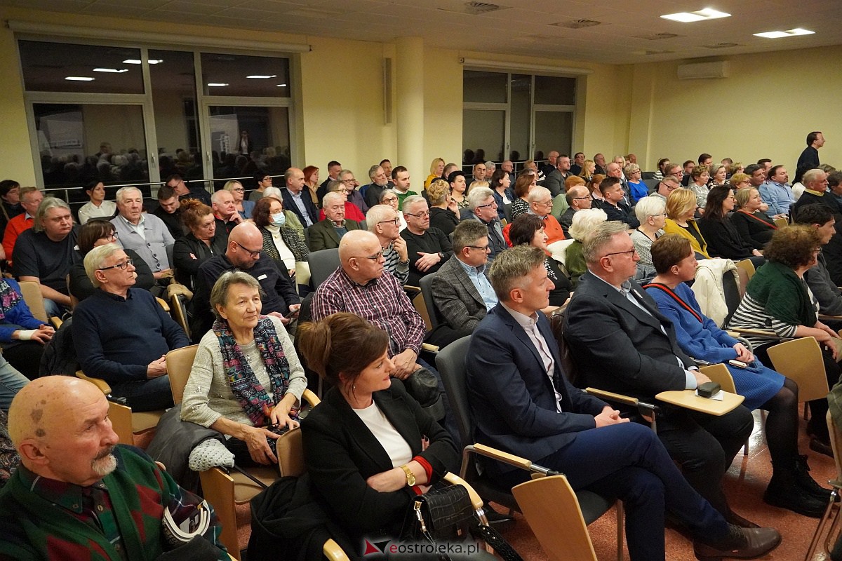 #3konkrety - spotkanie posłankami KO Kamilą Gasiuk-Pihowicz, Marzeną Okła-Drewnowicz i Izabelą Leszczyna [2.03.2023] - zdjęcie #19 - eOstroleka.pl