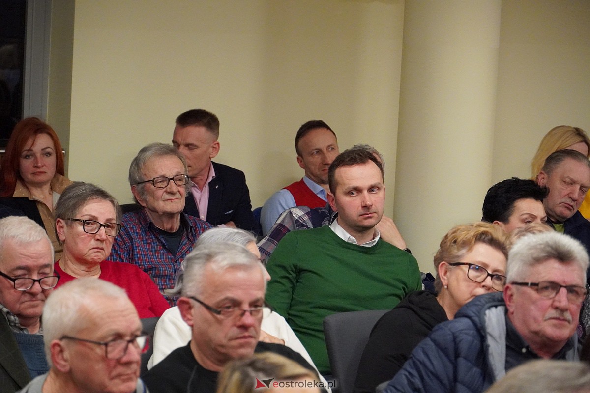 #3konkrety - spotkanie posłankami KO Kamilą Gasiuk-Pihowicz, Marzeną Okła-Drewnowicz i Izabelą Leszczyna [2.03.2023] - zdjęcie #11 - eOstroleka.pl