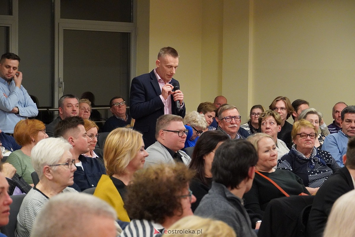 #3konkrety - spotkanie posłankami KO Kamilą Gasiuk-Pihowicz, Marzeną Okła-Drewnowicz i Izabelą Leszczyna [2.03.2023] - zdjęcie #7 - eOstroleka.pl