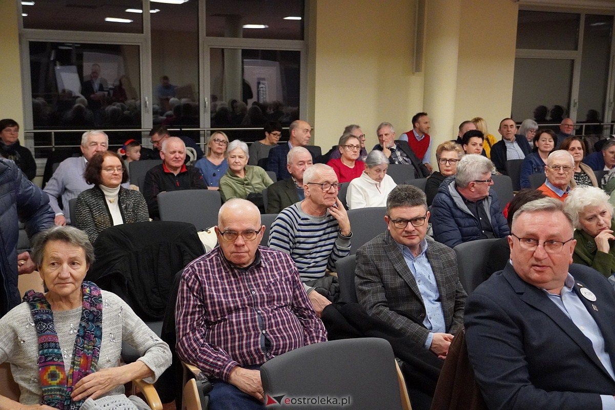 #3konkrety - spotkanie posłankami KO Kamilą Gasiuk-Pihowicz, Marzeną Okła-Drewnowicz i Izabelą Leszczyna [2.03.2023] - zdjęcie #6 - eOstroleka.pl