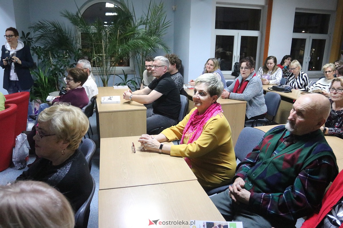 Spotkanie z autorami Ostrołęckiego Rocznika Literackiego [03.03.2023] - zdjęcie #4 - eOstroleka.pl