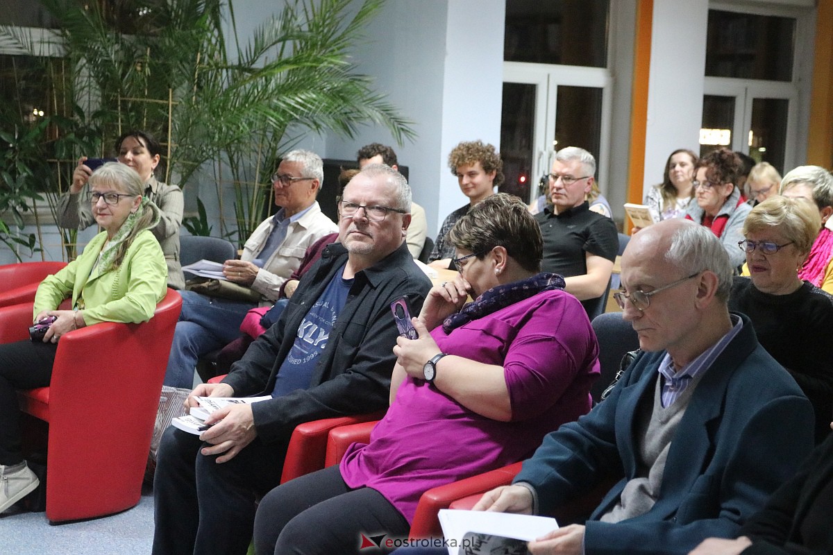 Spotkanie z autorami Ostrołęckiego Rocznika Literackiego [03.03.2023] - zdjęcie #9 - eOstroleka.pl