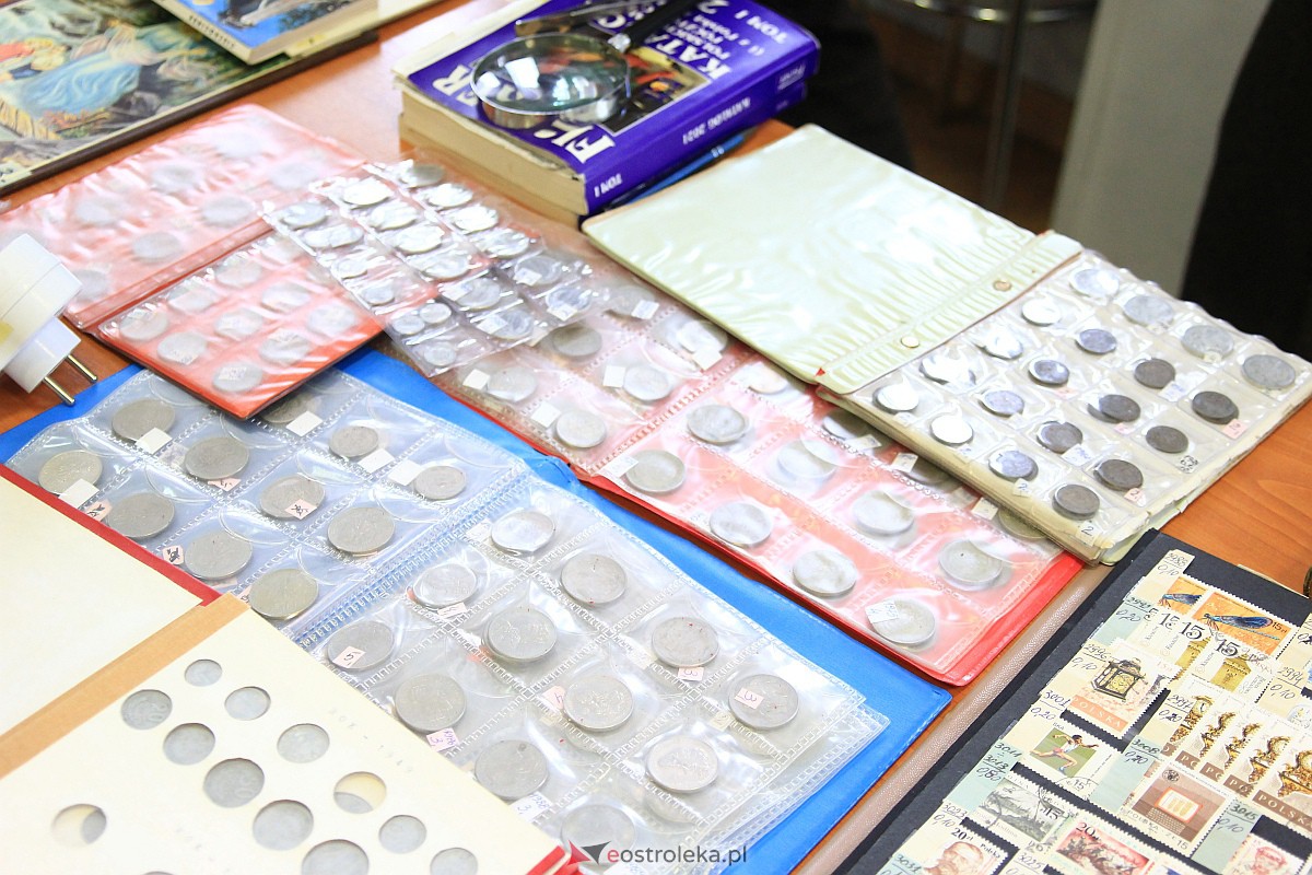 Giełda kolekcjonerska w Klubie Lokator [05.03.2023] - zdjęcie #24 - eOstroleka.pl