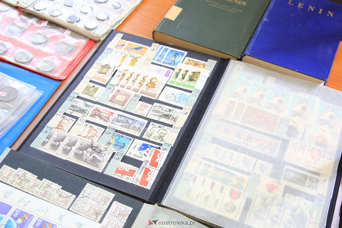 Giełda kolekcjonerska w Klubie Lokator [05.03.2023] - zdjęcie #23 - eOstroleka.pl