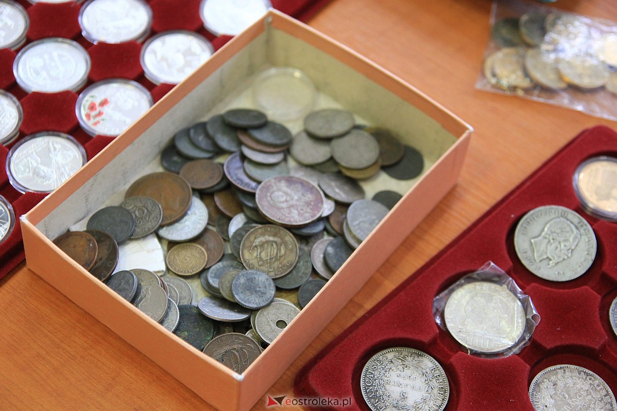 Giełda kolekcjonerska w Klubie Lokator [05.03.2023] - zdjęcie #14 - eOstroleka.pl